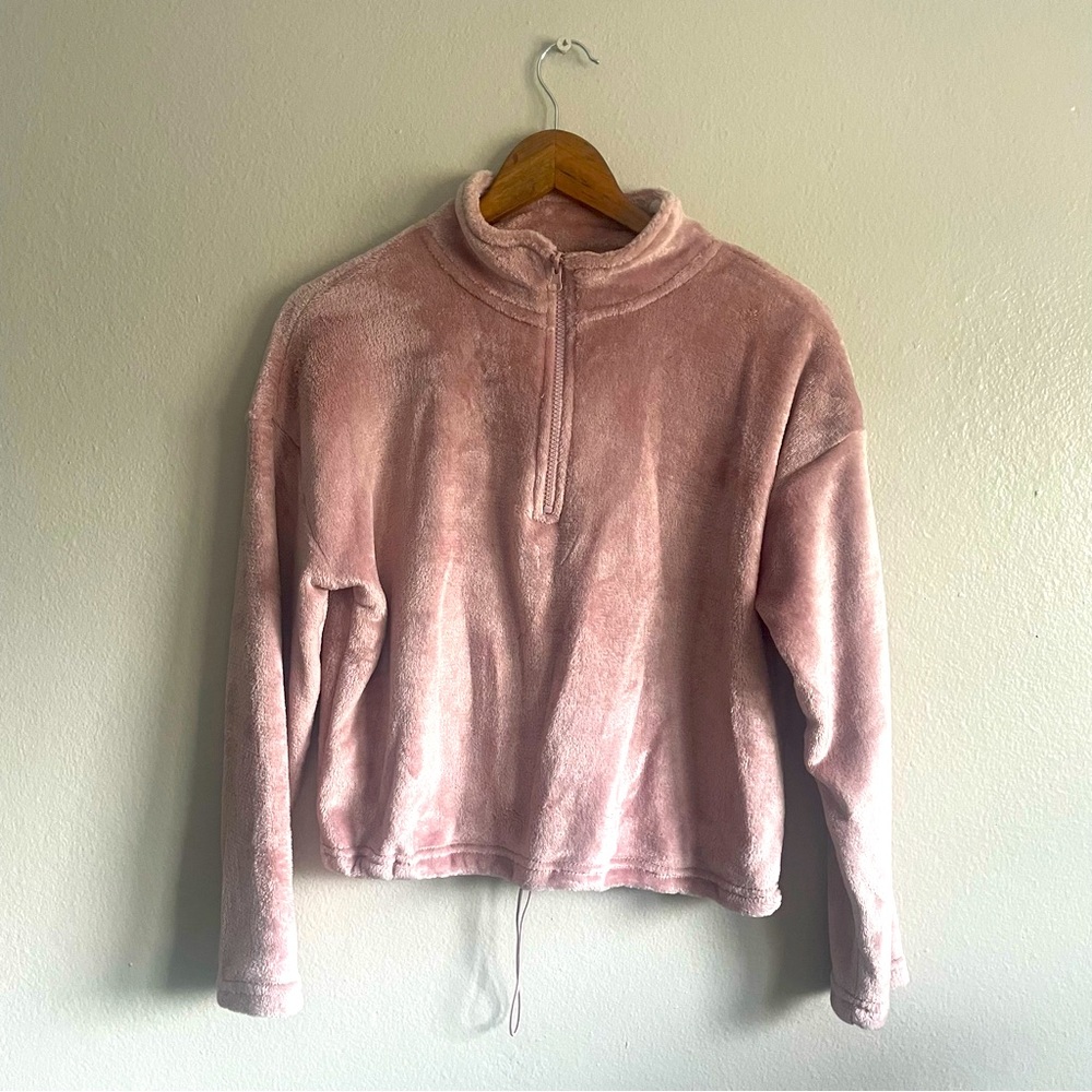 Soft quarter zip pink sweater. Size S.